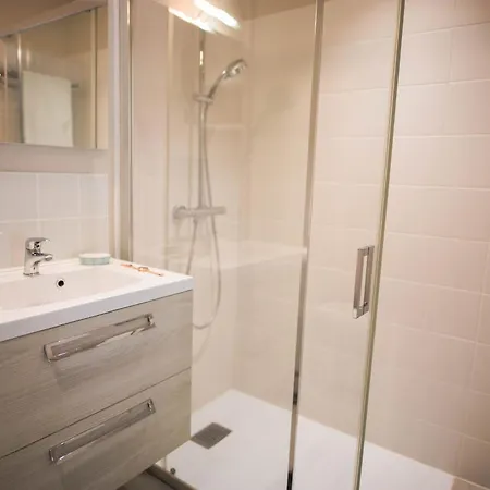 De Charme Avec Et Cheminee, Pres Du Mans, 7 Chambres, Wifi, En Bord De Foret De Vibraye Landhaus Dollon