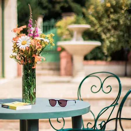 De Charme Avec Et Cheminee, Pres Du Mans, 7 Chambres, Wifi, En Bord De Foret De Vibraye - Fr-1-410-308 * Dollon