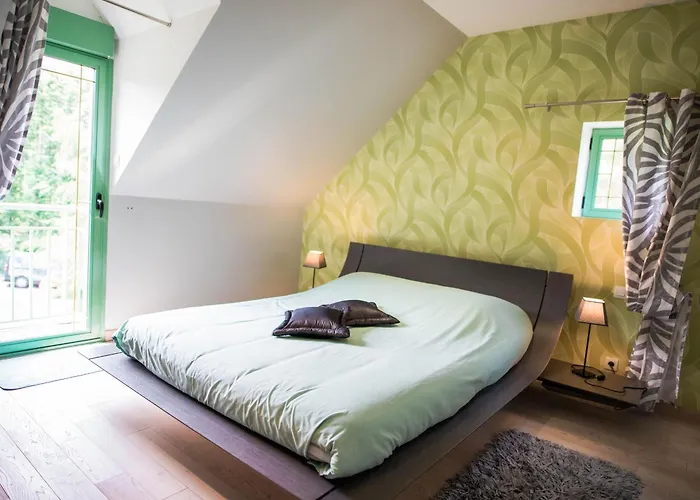 Semesterbostad De Charme Avec Et Cheminee, Pres Du Mans, 7 Chambres, Wifi, En Bord De Foret De Vibraye - Fr-1-410-308 *