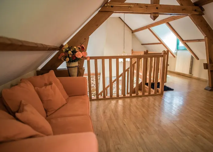 Semesterbostad De Charme Avec Et Cheminee, Pres Du Mans, 7 Chambres, Wifi, En Bord De Foret De Vibraye - Fr-1-410-308 Dollon